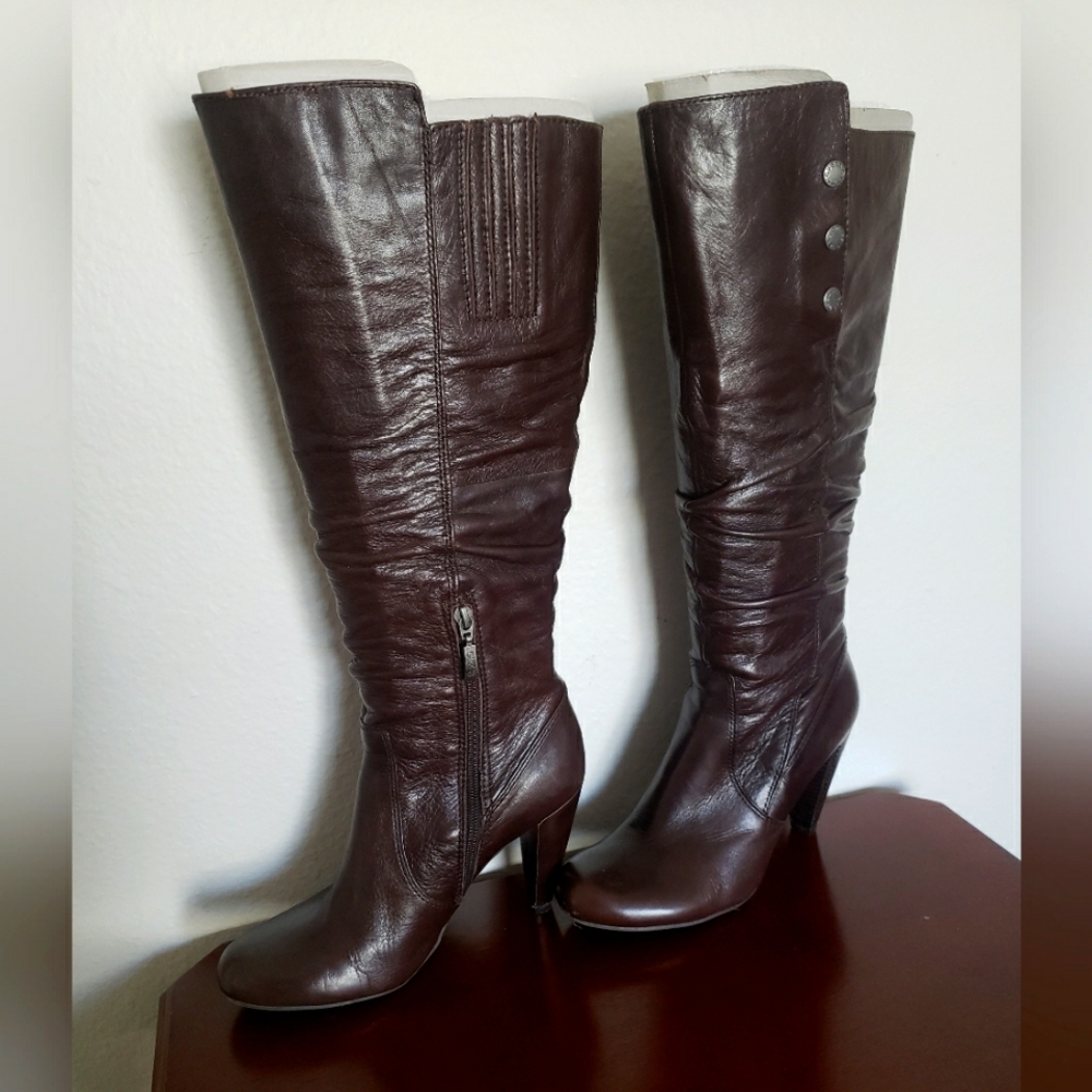 Guess Leather Knee High Slip On Boots Size 8.5M